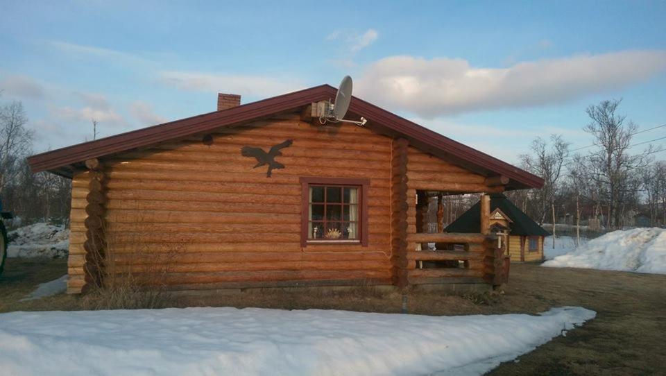 Johansens Hytteutleie Tana Esterno foto