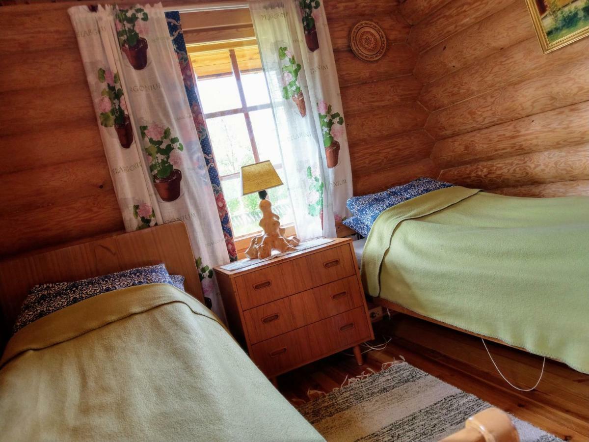Johansens Hytteutleie Tana Esterno foto